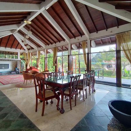 Villa Bukit Danau Lot 14 Cinengangirang المظهر الخارجي الصورة