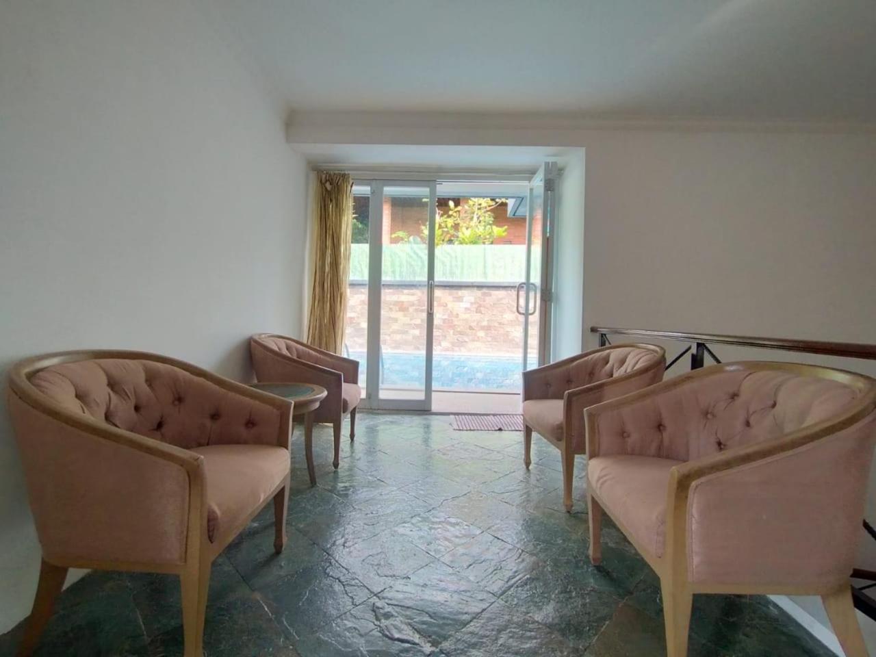 Villa Bukit Danau Lot 14 Cinengangirang المظهر الخارجي الصورة