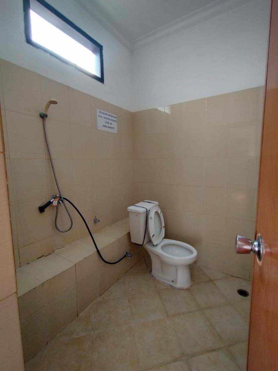 Villa Bukit Danau Lot 14 Cinengangirang المظهر الخارجي الصورة