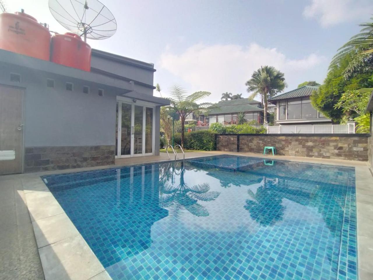 Villa Bukit Danau Lot 14 Cinengangirang المظهر الخارجي الصورة